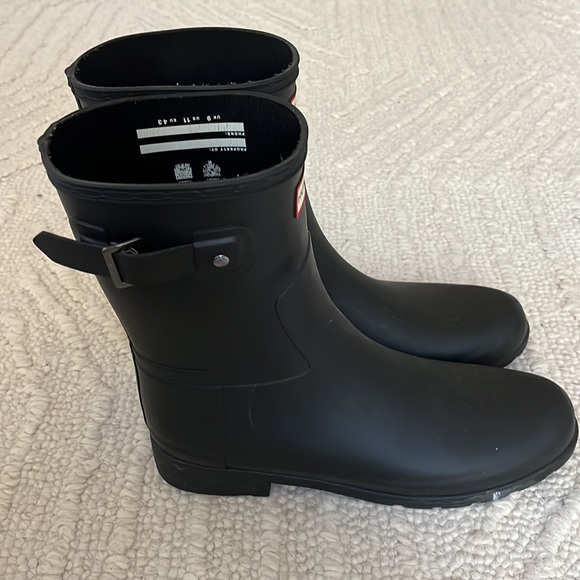 Hunter Original Refined Short Black Rainboot Size 11 - Picture 5 of 6